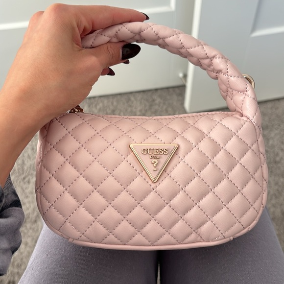 Guess Rianee Quilt Mini Hobo Bag. Blush Pink. 7in L × 4.5in H x 2.5in W. NWOT - Picture 5 of 13